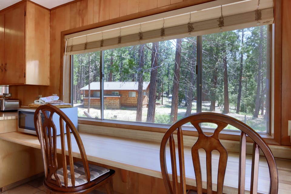 Bar area off dining room