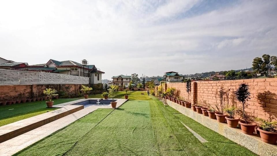 Deluxe Double Room, Balcony, Mountain View | Property grounds