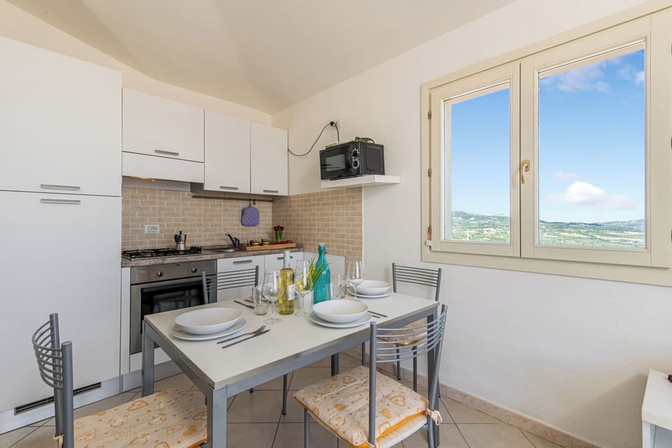 Kitchen and dining area
