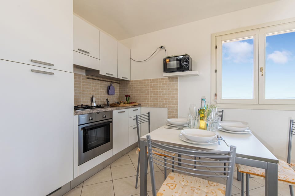 Kitchen and dining area