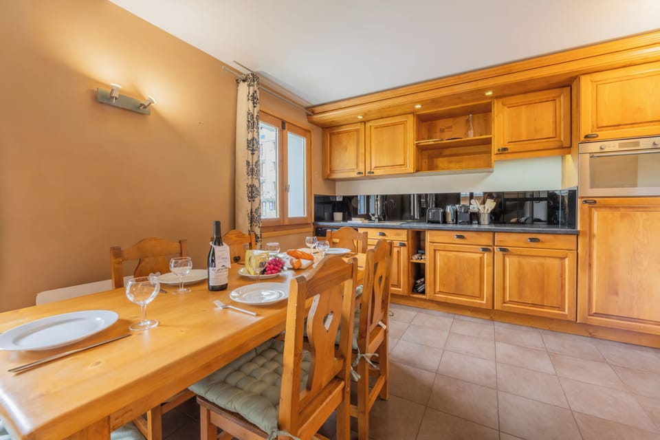 Kitchen and dining area