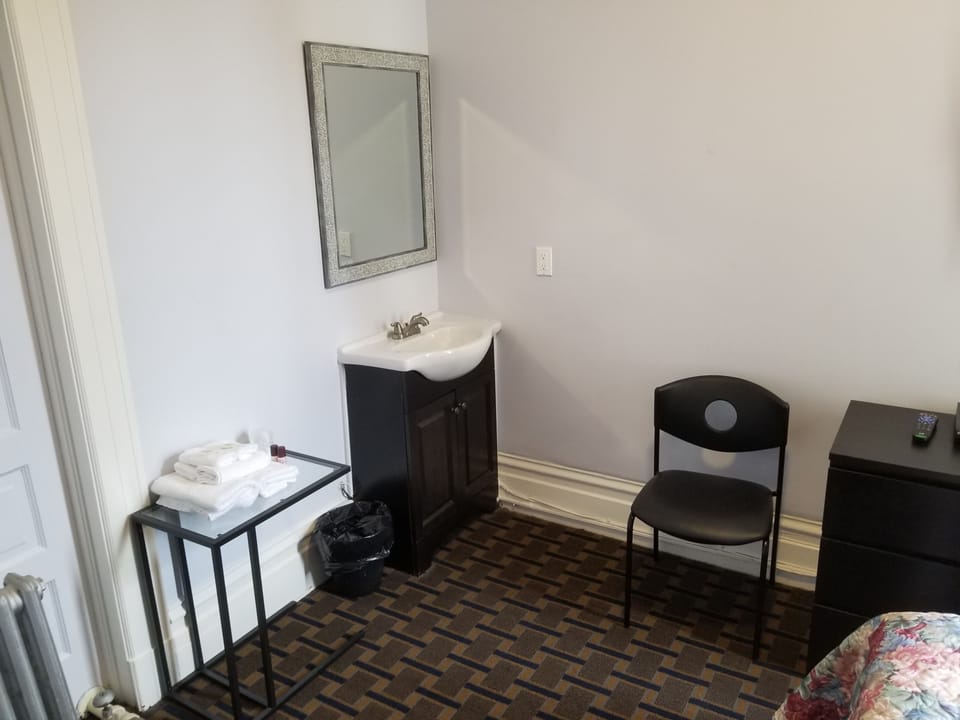 Standard Room, 1 Double Bed, Shared Bathroom | 1 bedroom, desk, laptop workspace, iron/ironing board