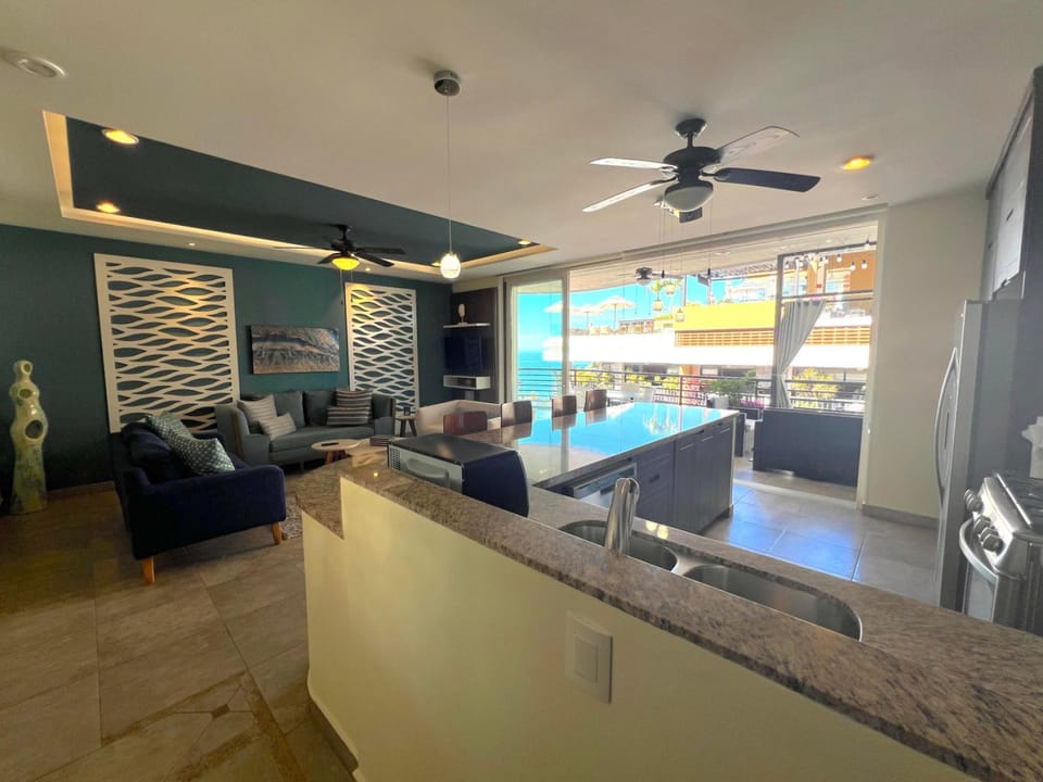 Condo - Image 5