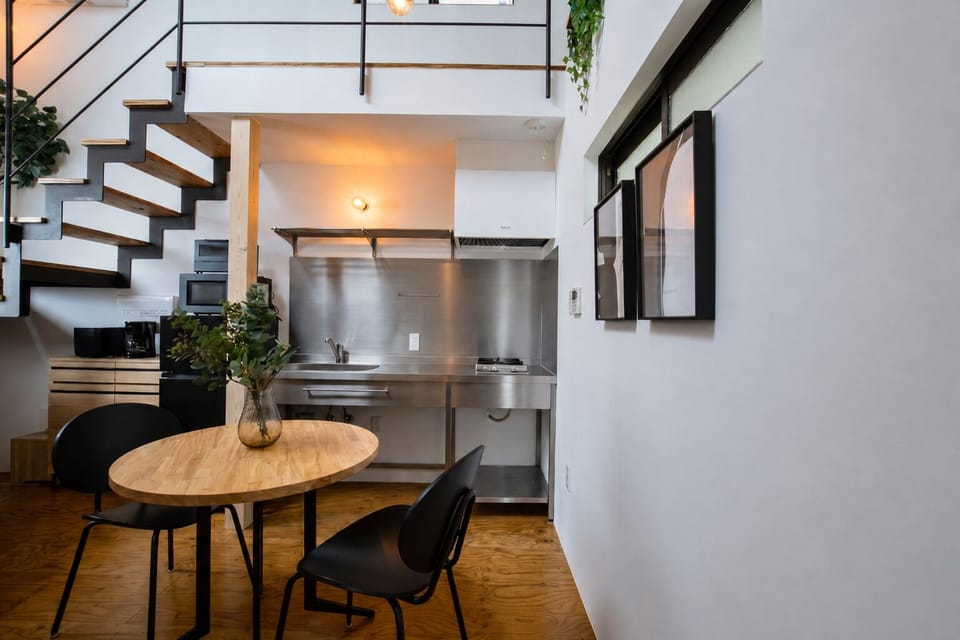 Deluxe Apartment, Balcony | Blackout drapes, iron/ironing board, WiFi (free), bed sheets