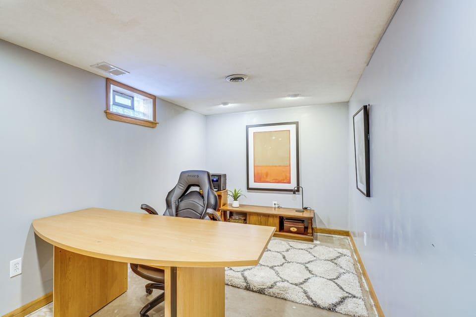Dedicated Workspace | Lower Level