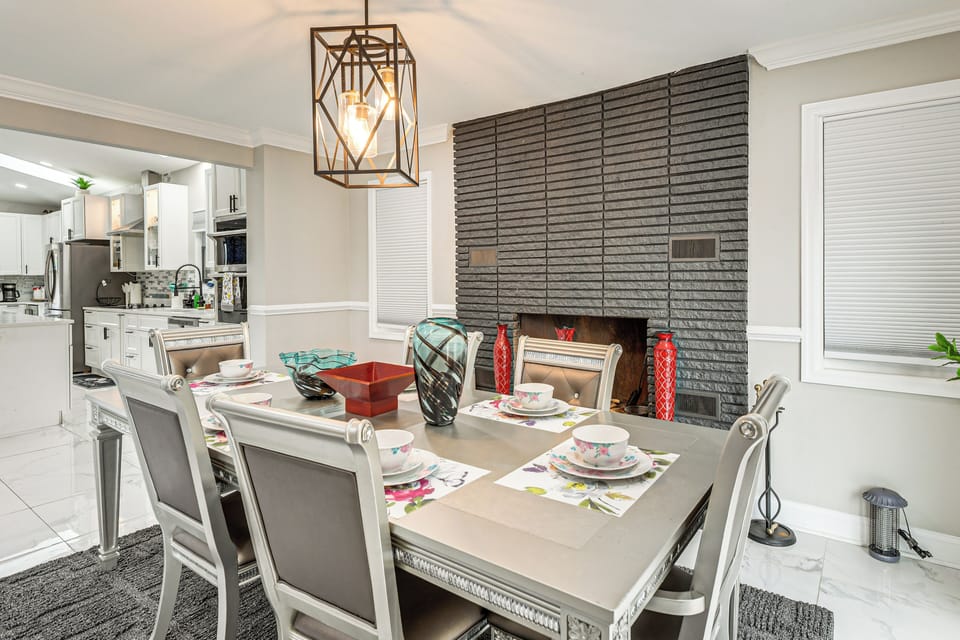 Dining Room | Main Level