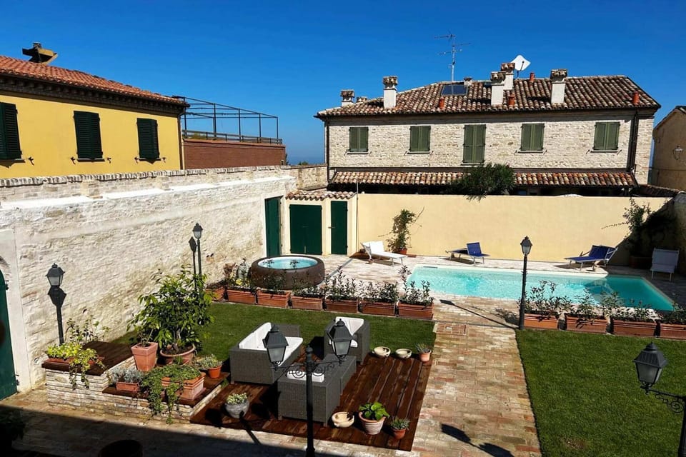 Holiday Home Swimming Pool