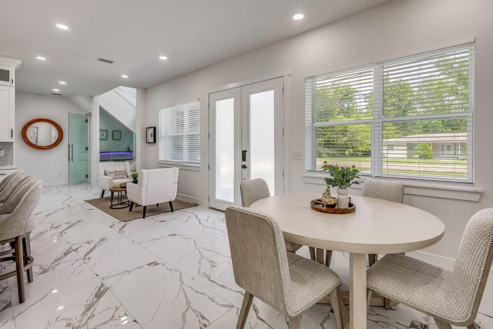 Dining Area | 1st Floor
