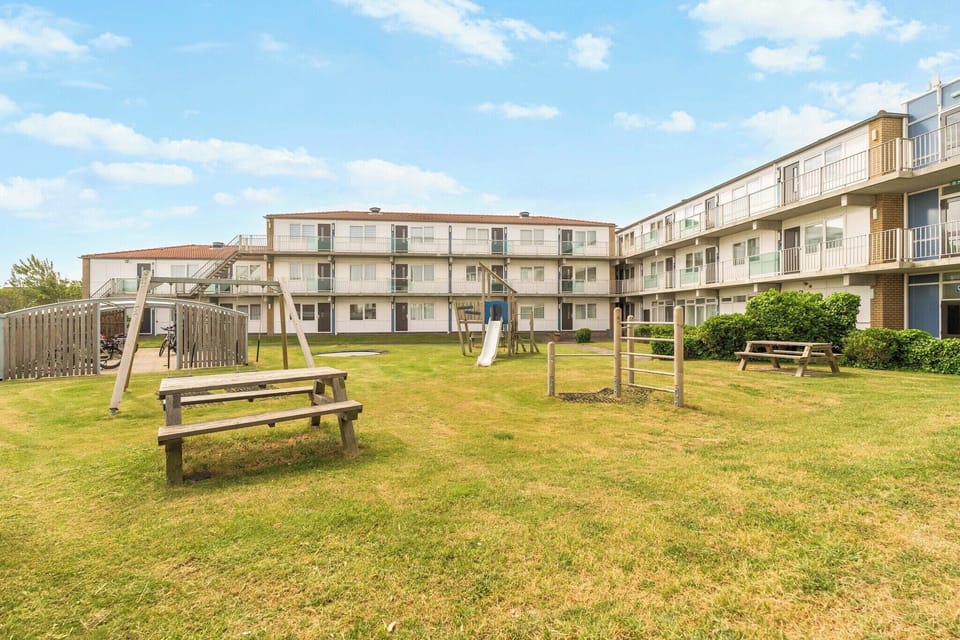Immediate Surroundings [summer] (<1 km)