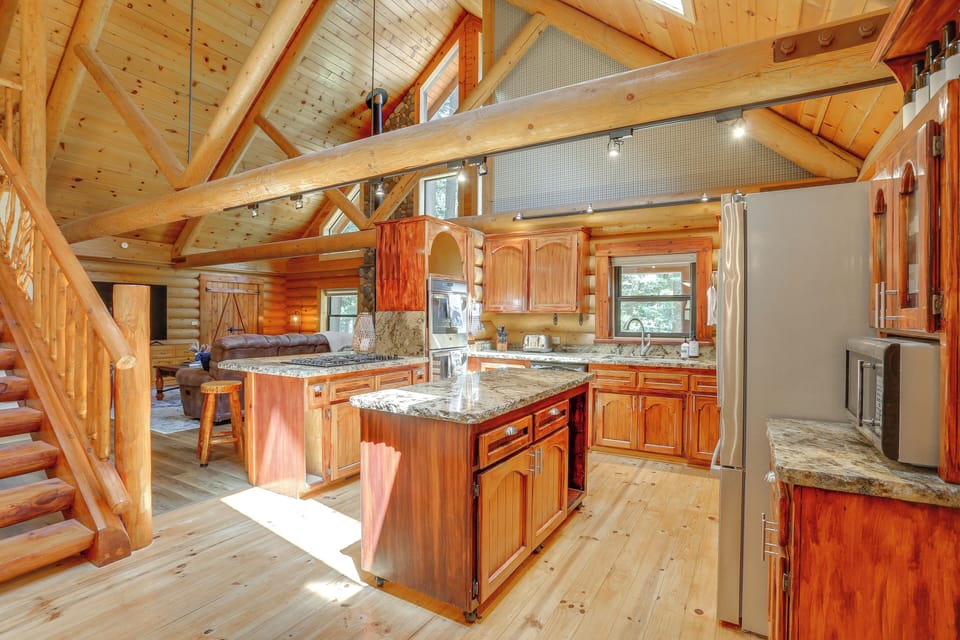 Kitchen | 1st Floor