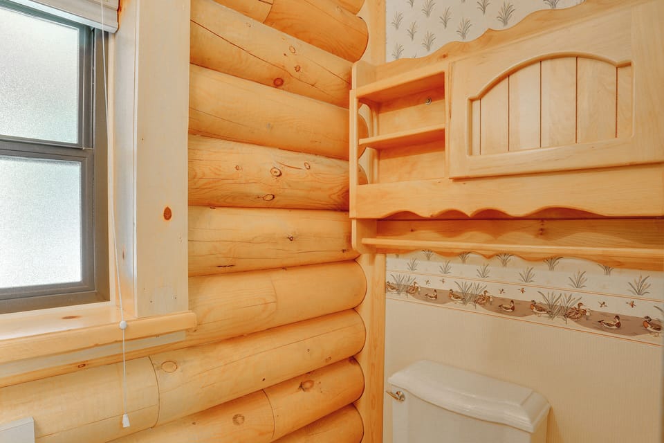 Half Bathroom | 1st Floor