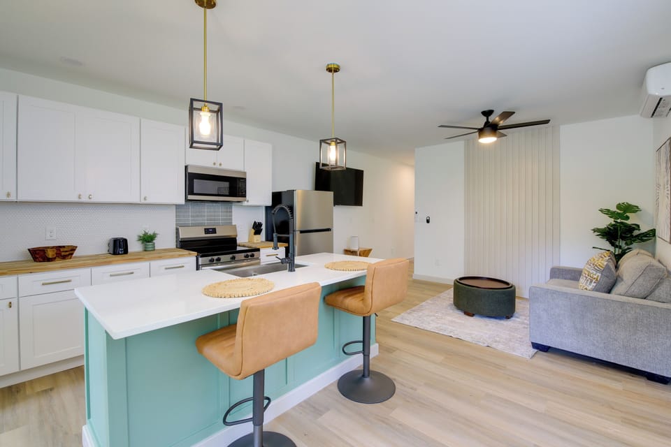 Living Room & Kitchen
