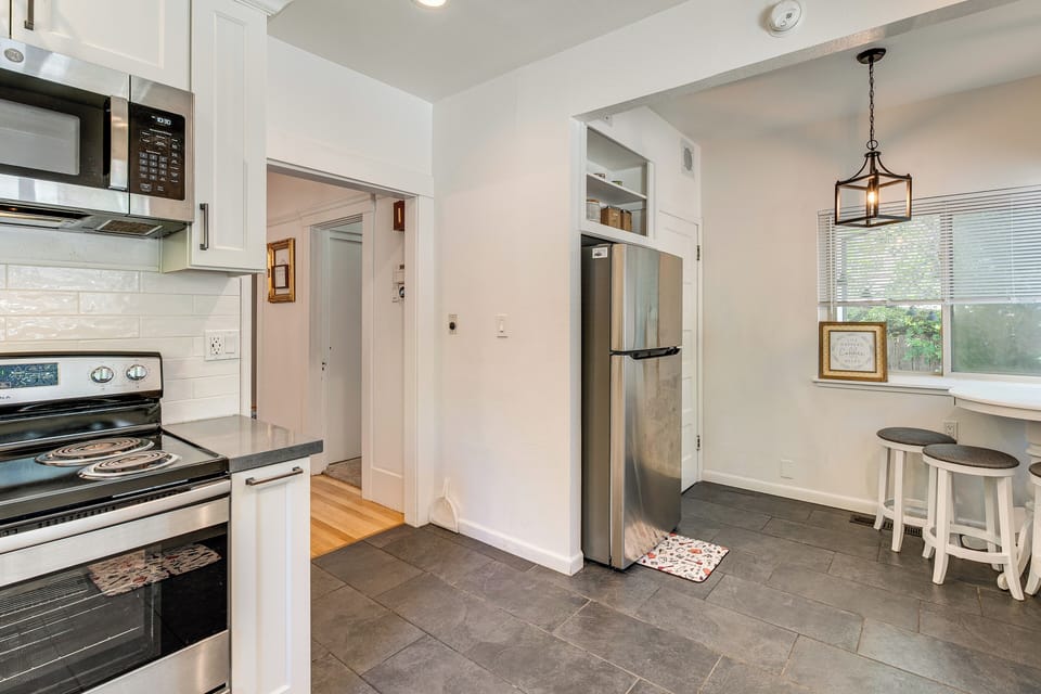 Kitchen | Main Level