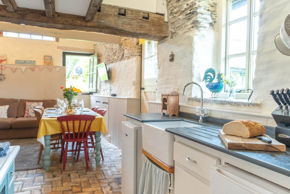 Kitchen-dining