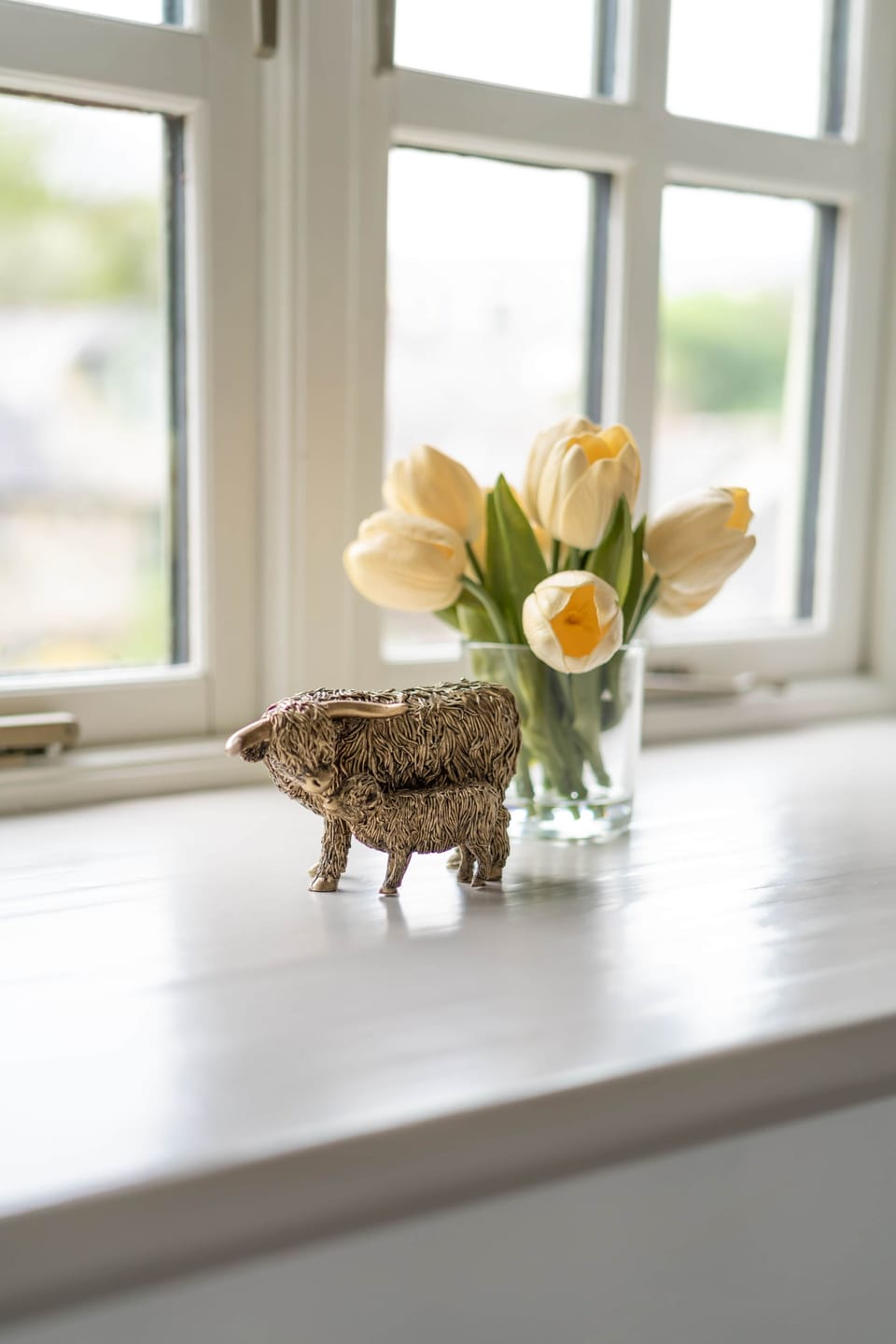 Windowsill-ornaments