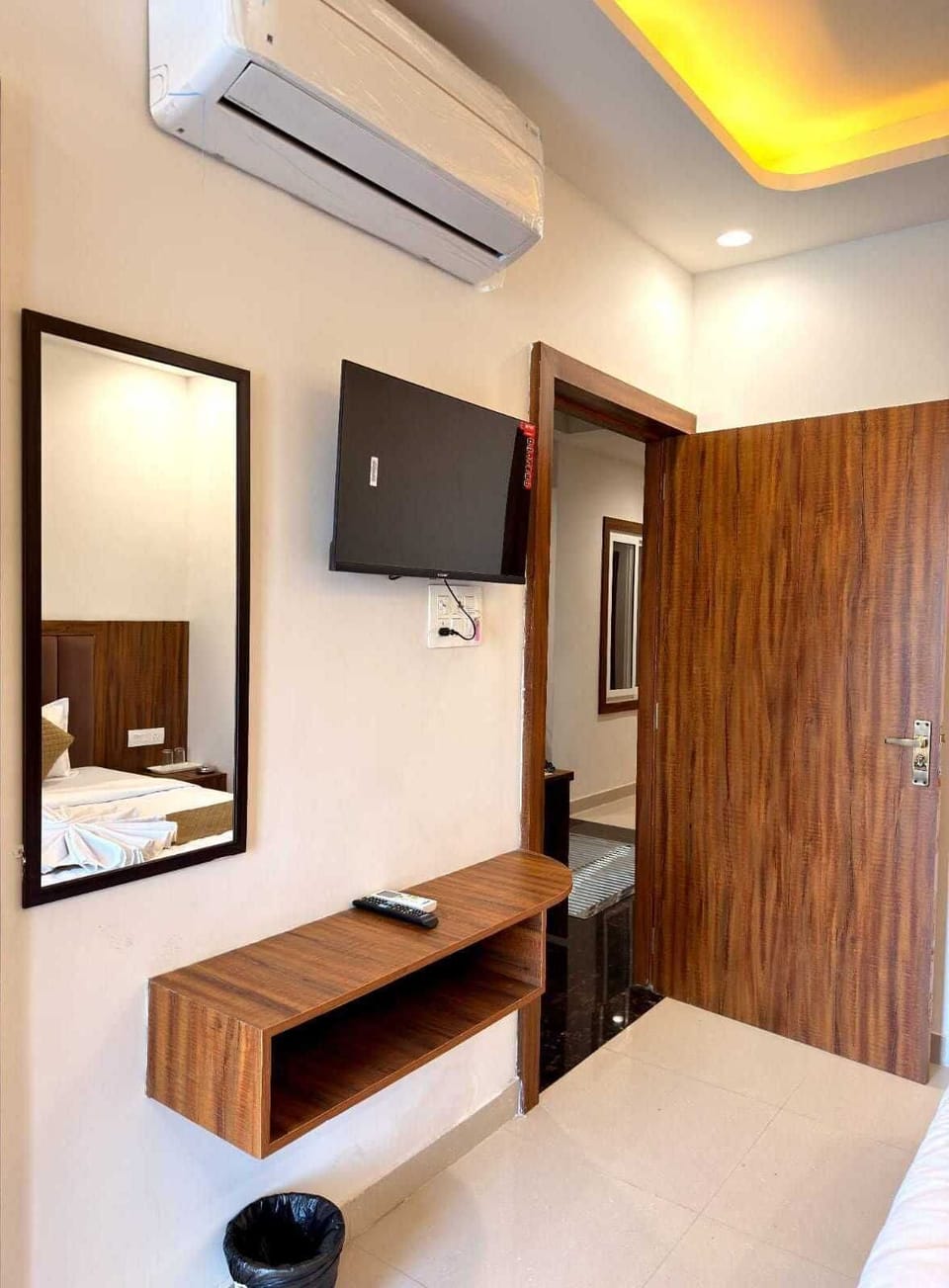 Deluxe Room | Desk, WiFi (free)