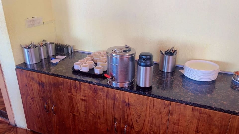 Daily buffet breakfast for a fee