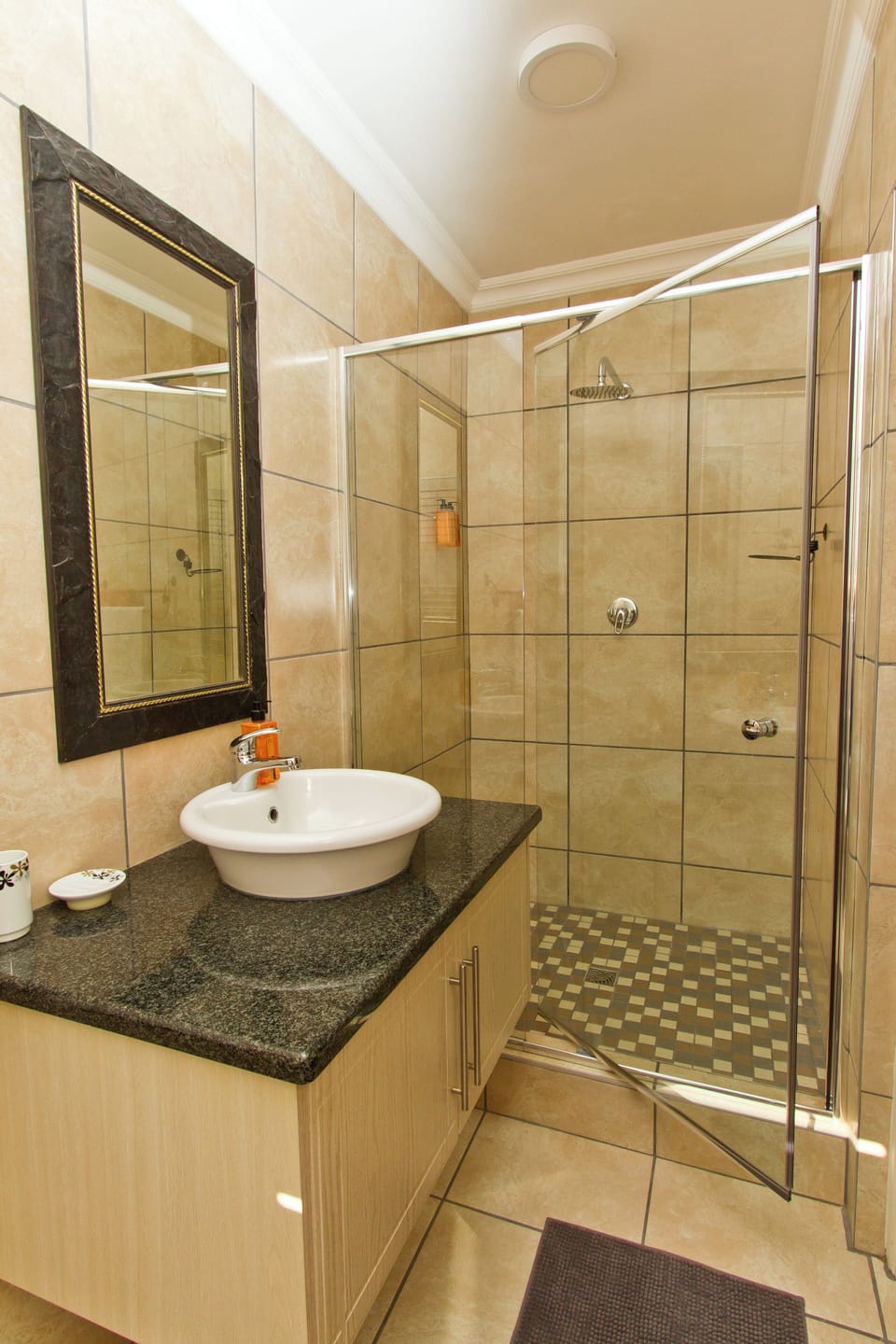 Comfort Triple Room, Garden View | Bathroom | Shower, free toiletries, towels, soap