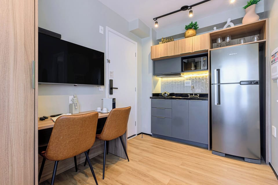 Studio Casal | Private kitchen | Fridge, microwave, stovetop, cookware/dishes/utensils