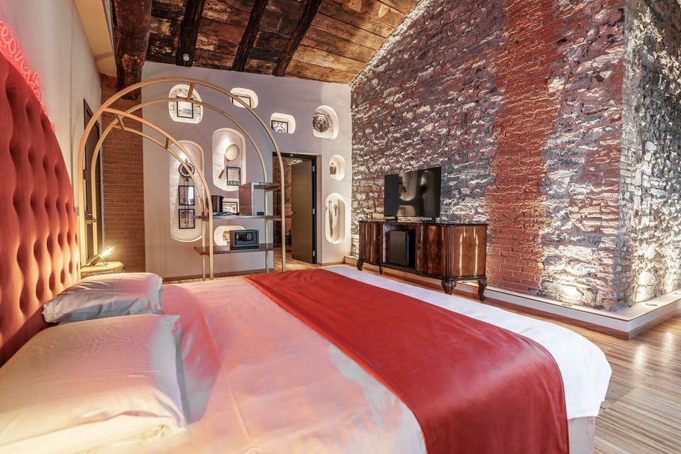 Exclusive Suite | In-room safe, WiFi (free)