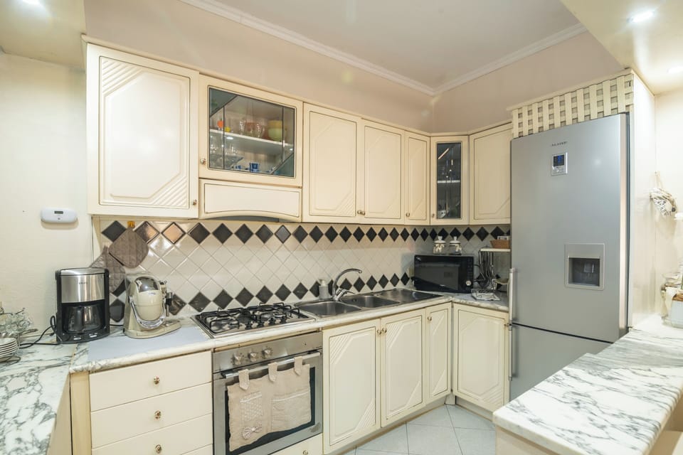 Condo, 2 Bedrooms | Private kitchen
