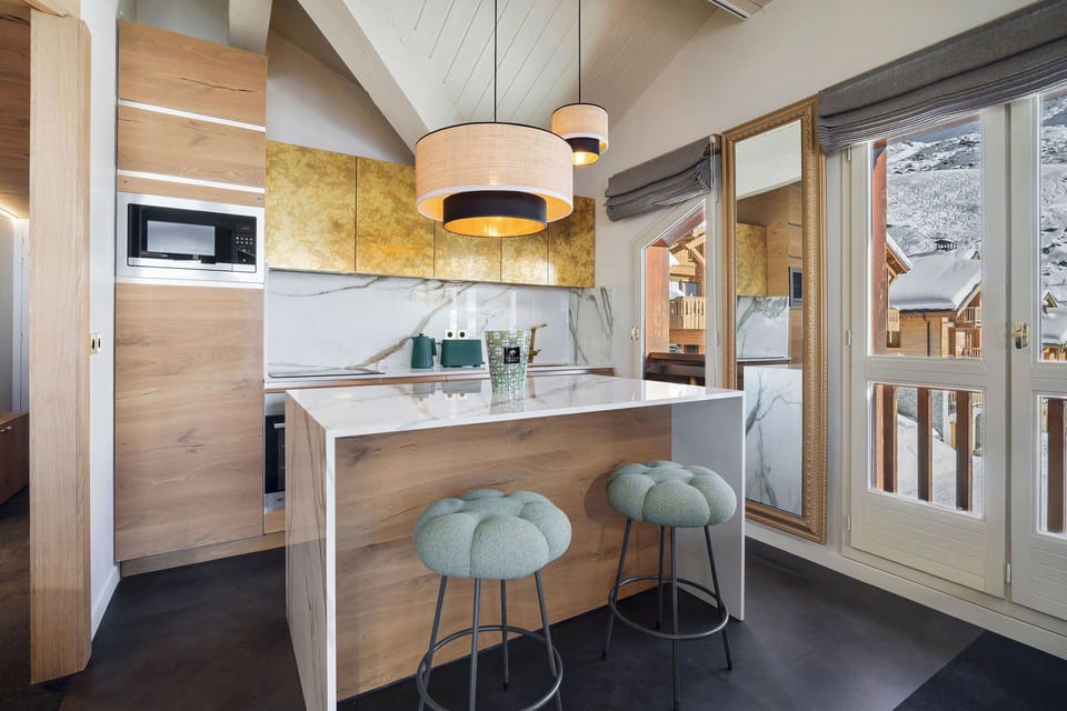 Luxury Chalet, Balcony, Mountain View | Private kitchen | Fridge, microwave, oven, stovetop