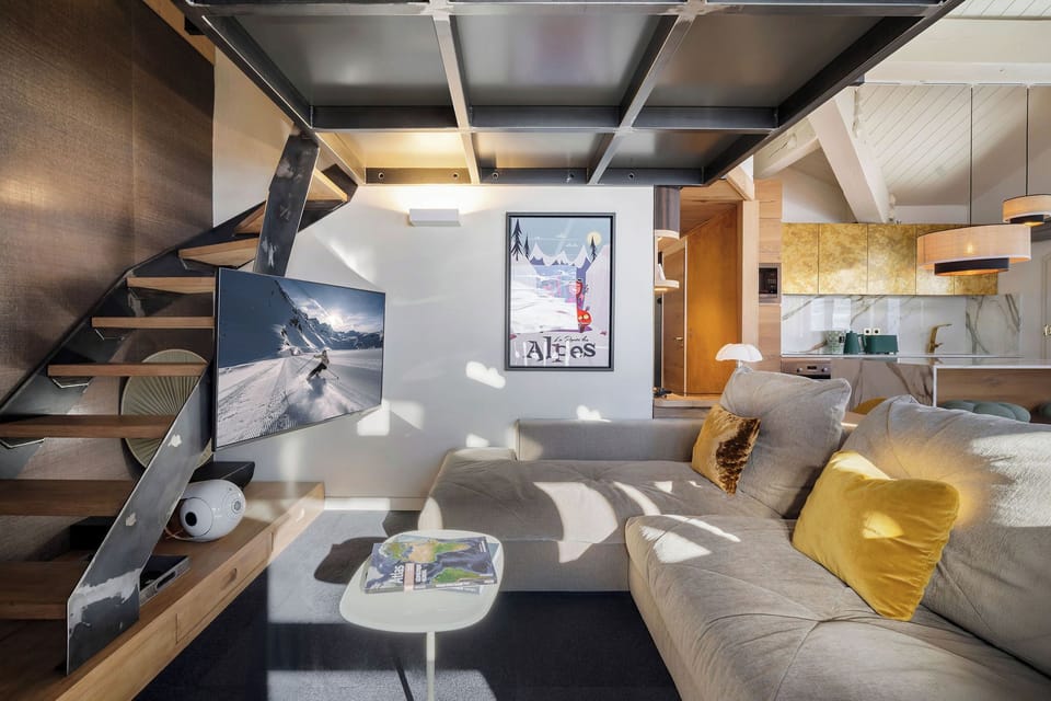 Luxury Chalet, Balcony, Mountain View | Living area