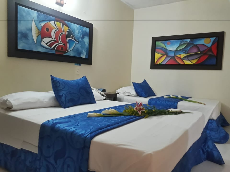 Double Room | Desk, rollaway beds (surcharge), WiFi (free), bed sheets