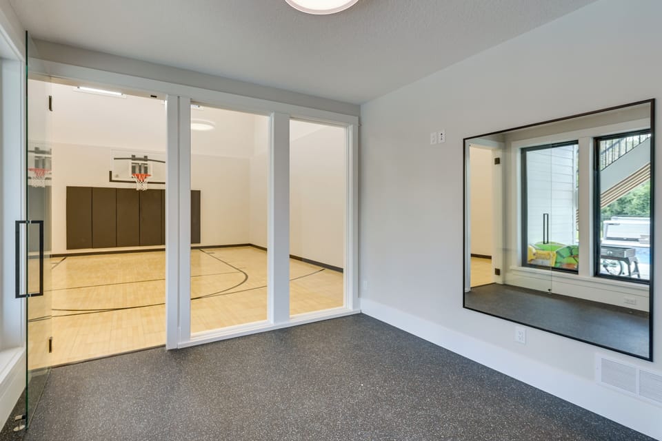 Luxe Plymouth Group Getaway w/ Office & Foosball Cottage in Plymouth