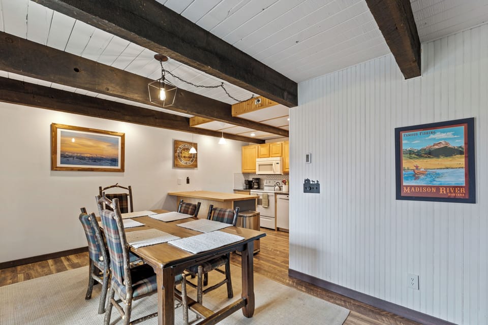 Dining Area- Table Seating for 5