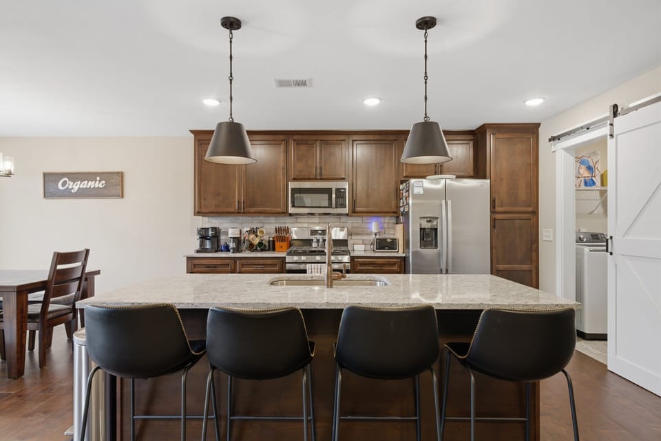 House, 3 Bedrooms | Private kitchen | Coffee/tea maker, fridge, oven, toaster
