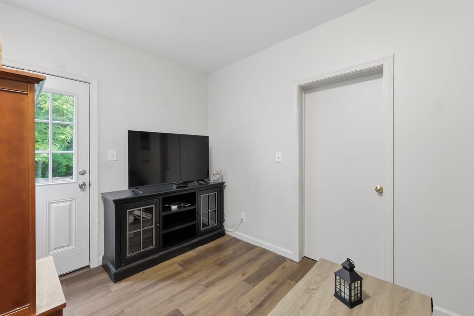 House, 4 Bedrooms | Interior