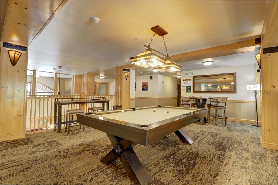 Condo, 1 Bedroom | Game room