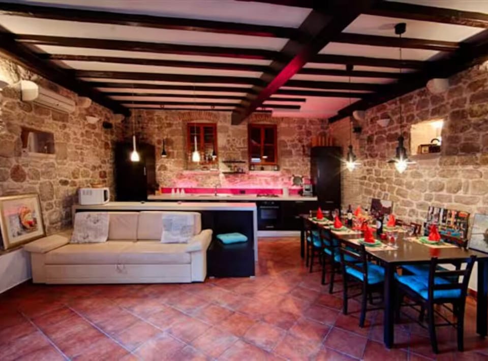 House (Four Bedroom House with Terrace) | Interior