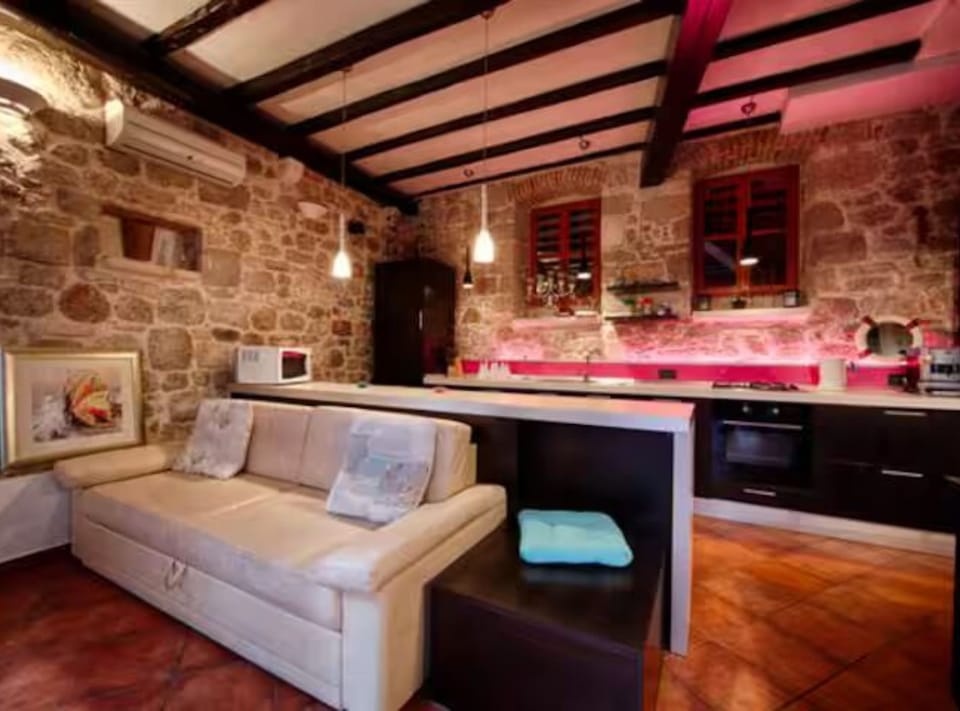 House (Four Bedroom House with Terrace) | Interior