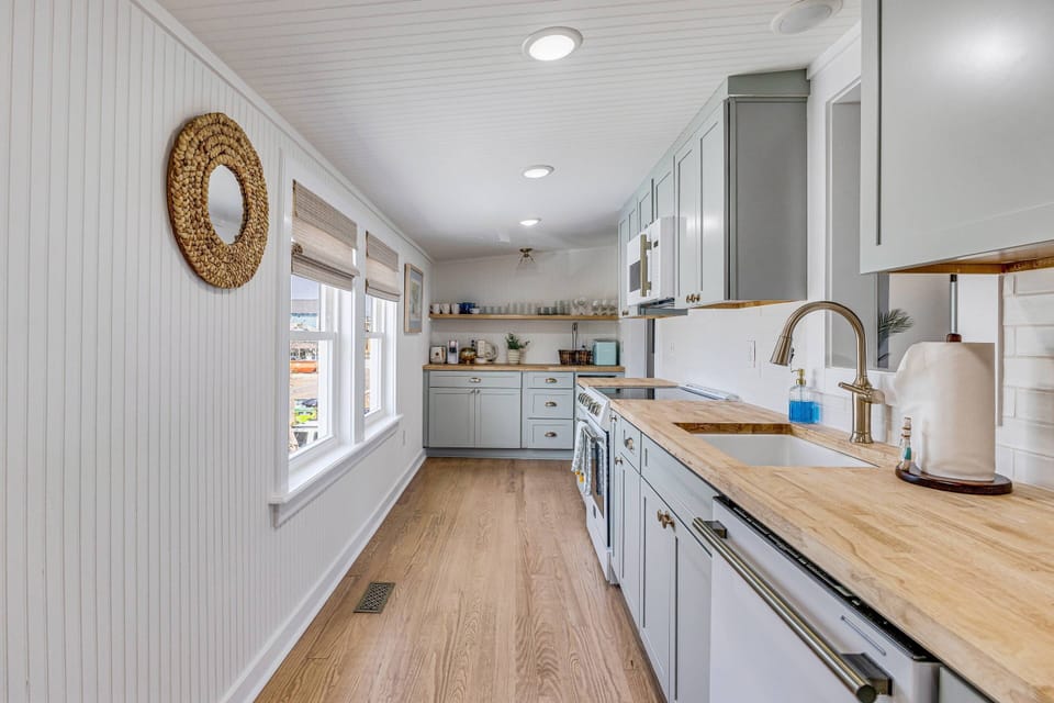 Gourmet kitchen with premium appliances and finishes