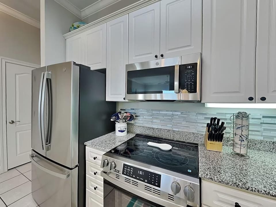 Condo, Multiple Beds (Seascape Golf Villas 407) | Private kitchen