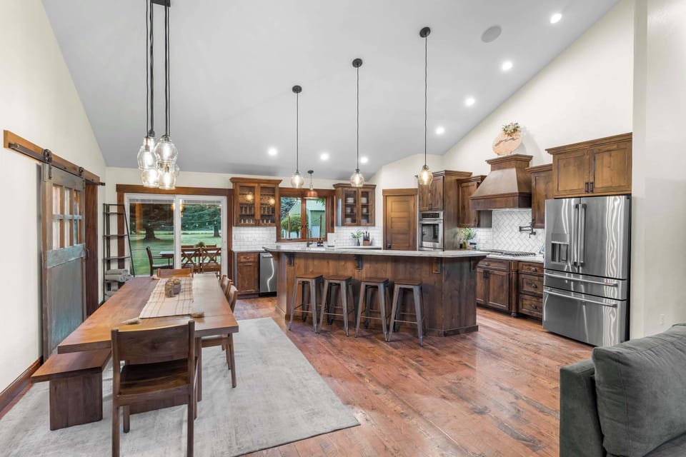 A chef's kitchen built for family meals and celebrations.