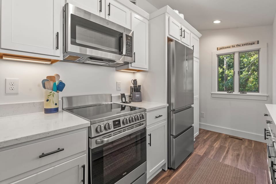 DU811: Sugar Shack | 2nd Floor Kitchen