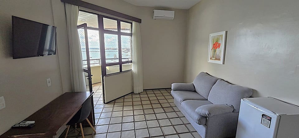 Basic Apartment | Living area