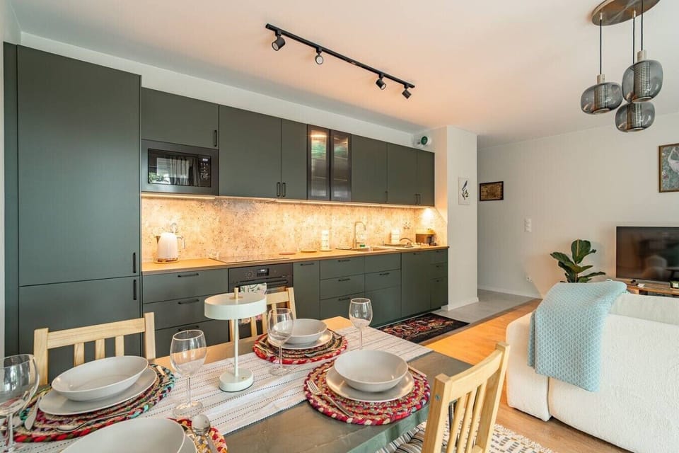Modern Apartment in Kraków | Book Now with RENTUJEMY
