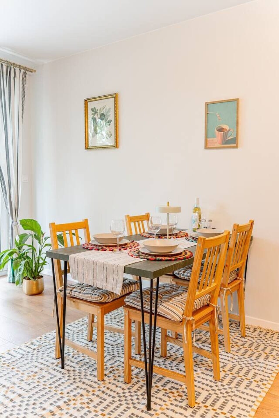Modern Apartment in Kraków | Book Now with RENTUJEMY