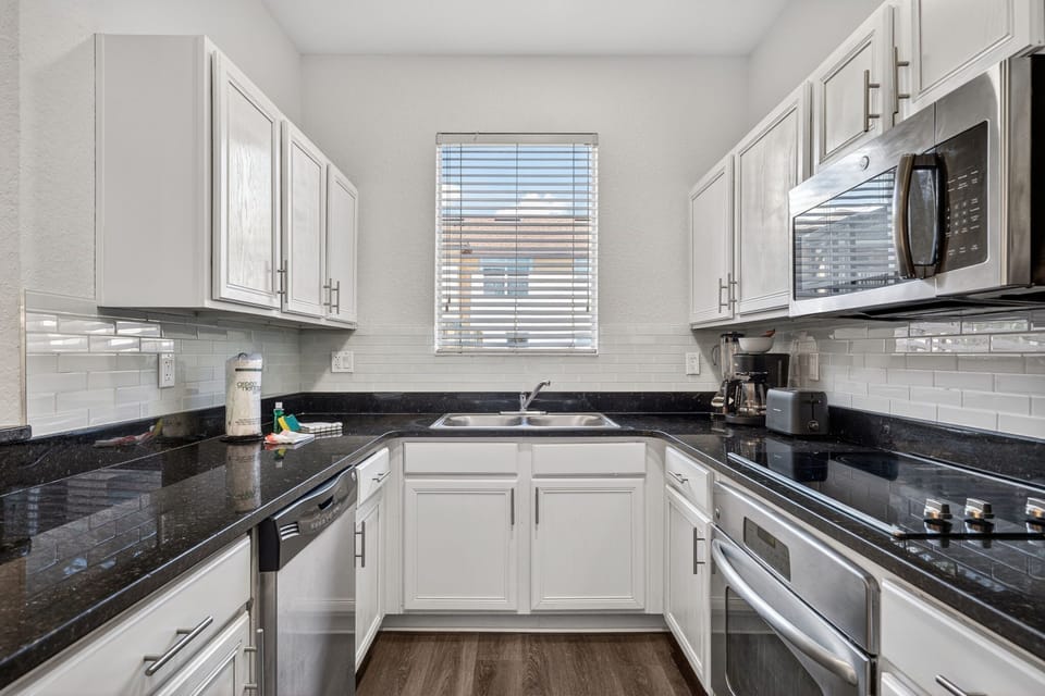 Fully-equipped kitchen