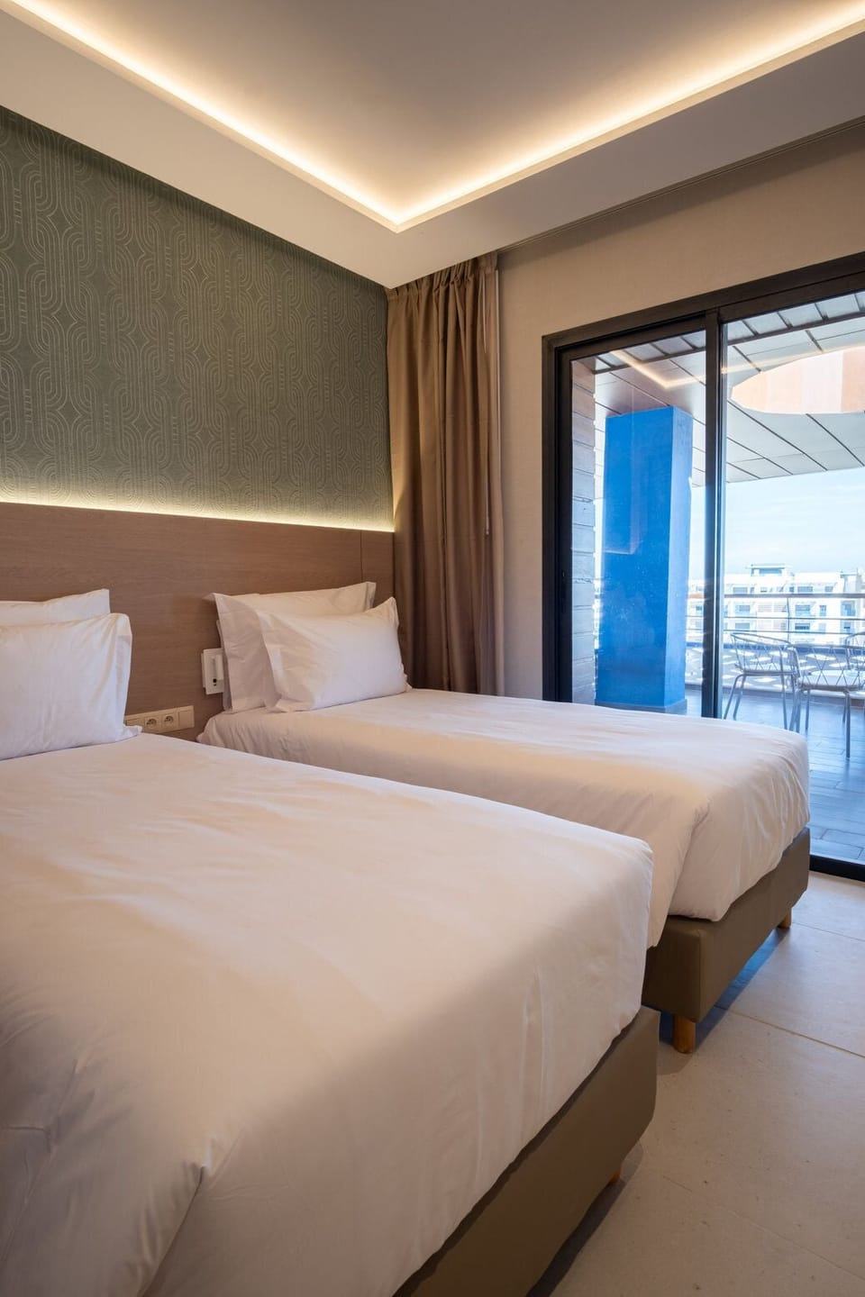 Superior Apartment, 2 Bedrooms | WiFi (free), bed sheets