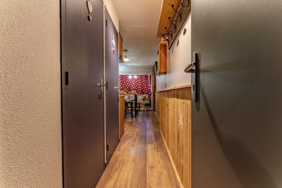 Comfort Apartment, Balcony, Mountain View | Interior