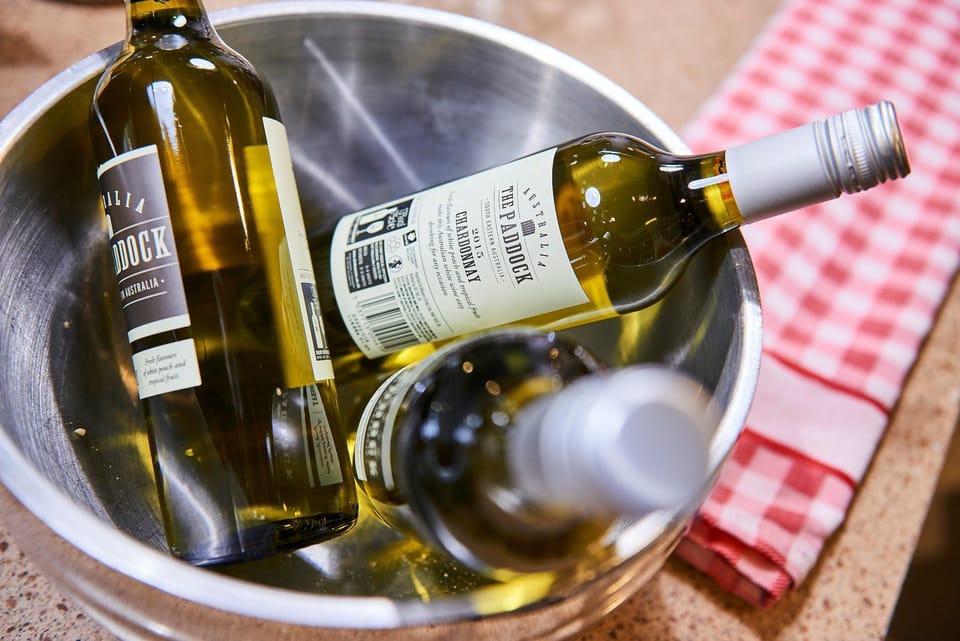Complimentary evening social with chilled wine and refreshing drinks.