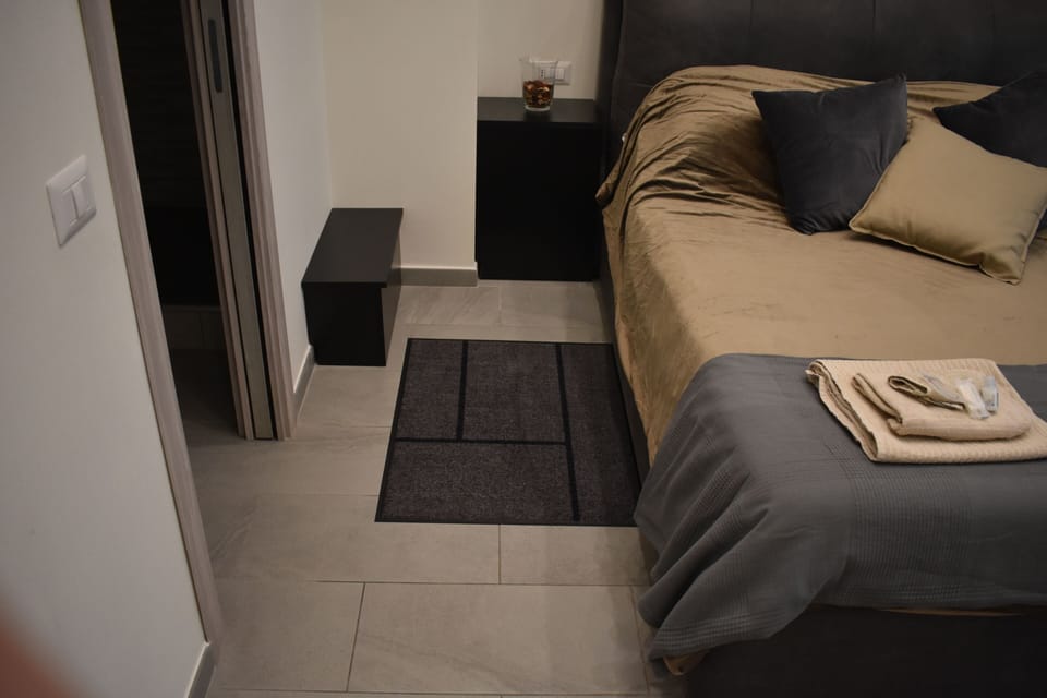 Family Quadruple Room | Minibar, individually furnished, free WiFi