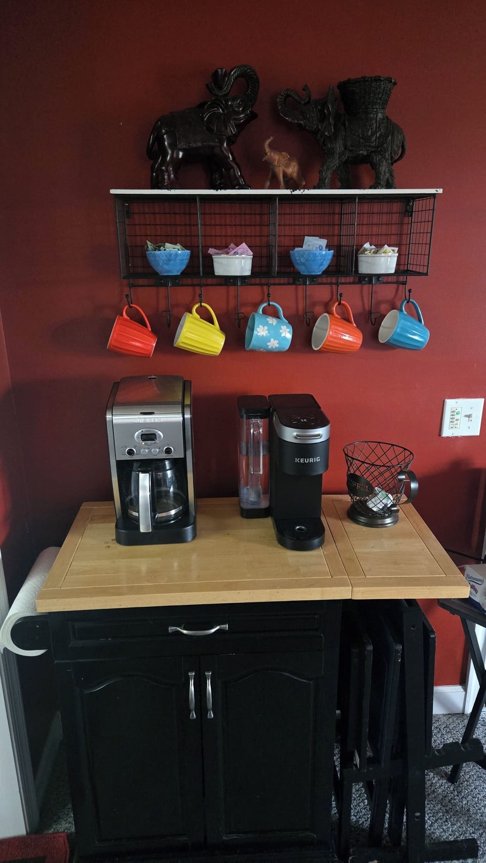 In the Bar/Den a nice feature is the fully stocked Coffee Station with a Keureg.