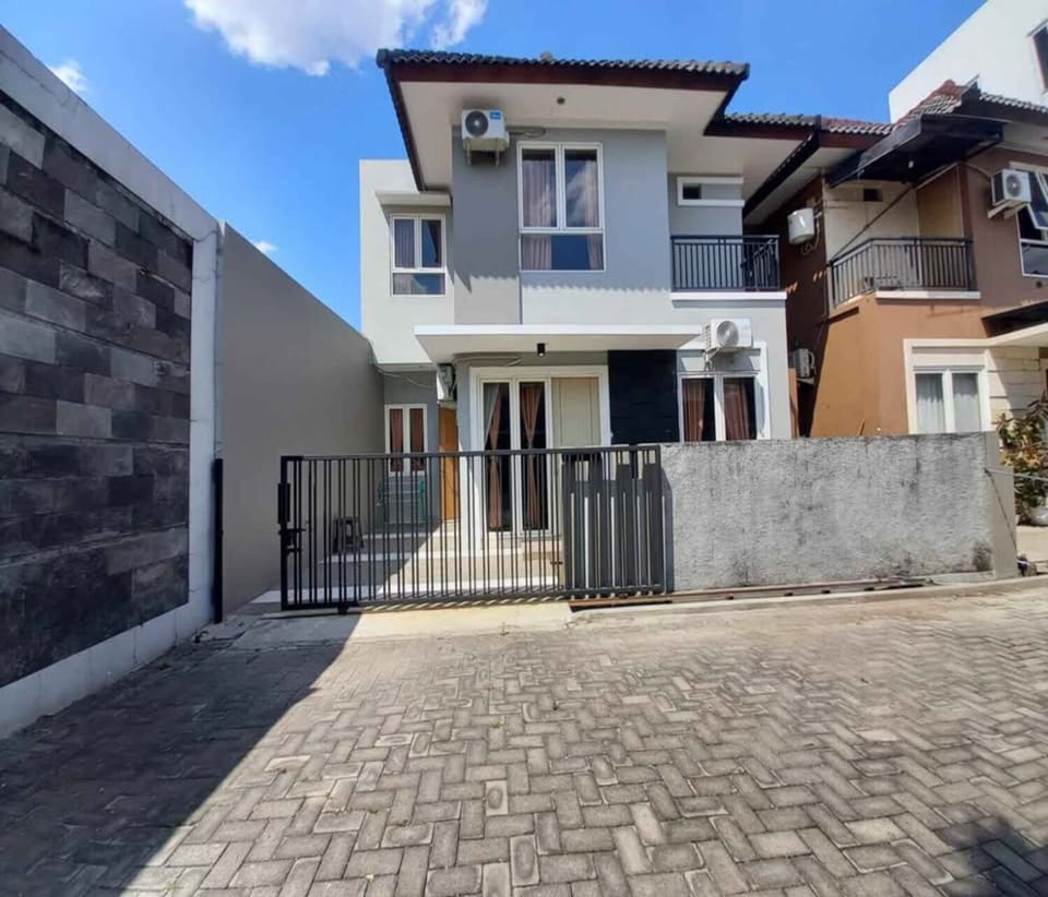 House, 3 Bedrooms | Exterior