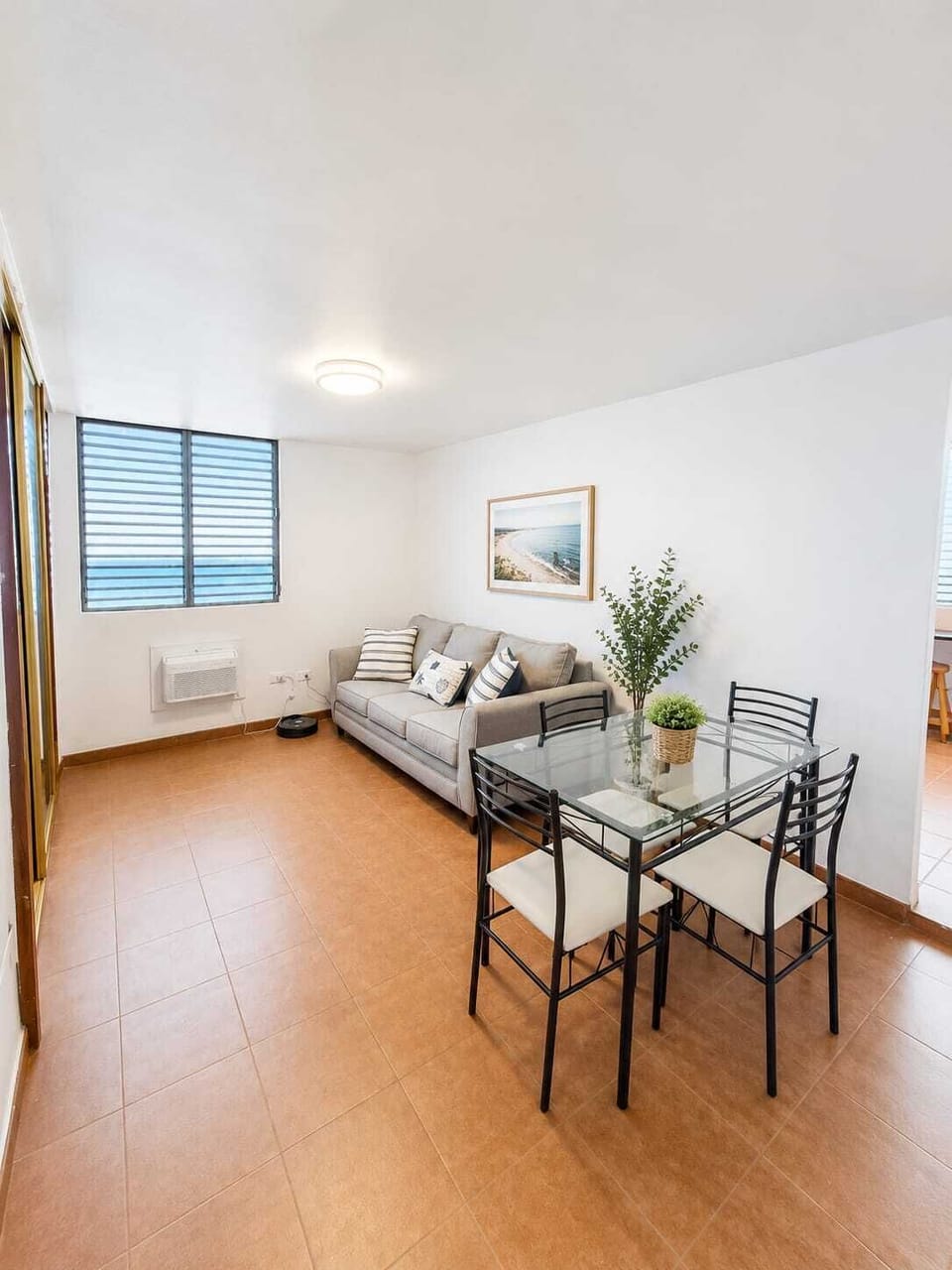 Living Room / Dining Room